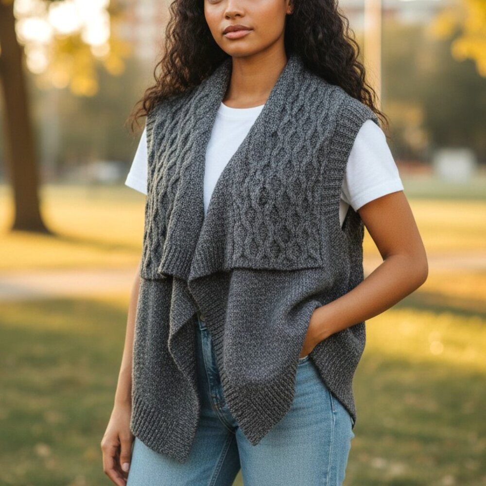(A-19)East Side West Side Women's Gray Knit Open Front Sweater Vest Size S